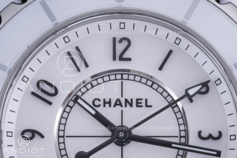 J12 33mm HTF 1:1 Best Edition White Korea Ceramic White Dial Black Markers on Bracelet Swiss Quartz