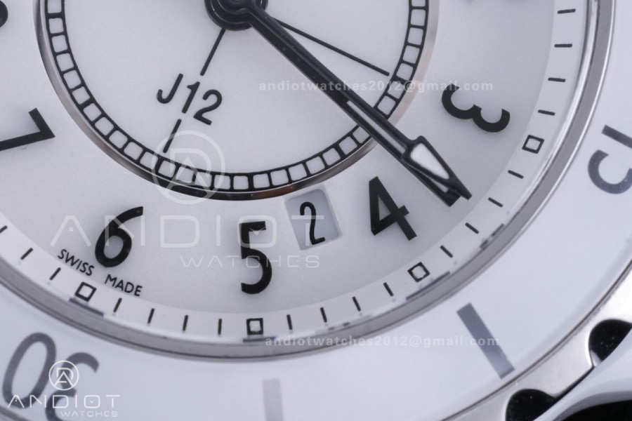 J12 33mm HTF 1:1 Best Edition White Korea Ceramic White Dial Black Markers on Bracelet Swiss Quartz