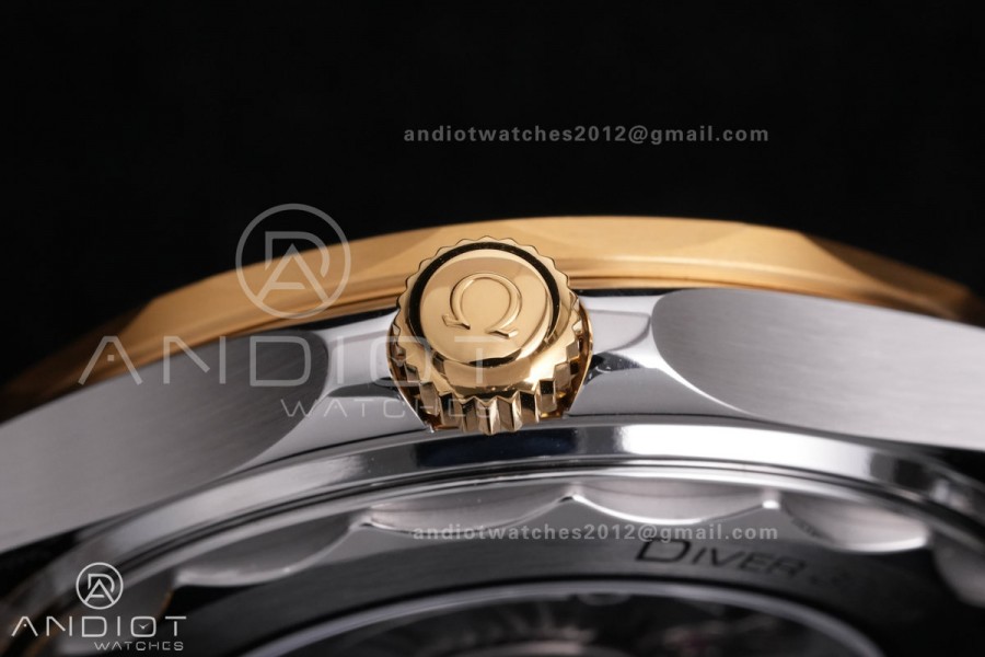 Seamaster Diver 300M SS/YG V4 VSF 1:1 Best Edition YG Bezel Black Dial on SS/YG Super Clone Asian 8800