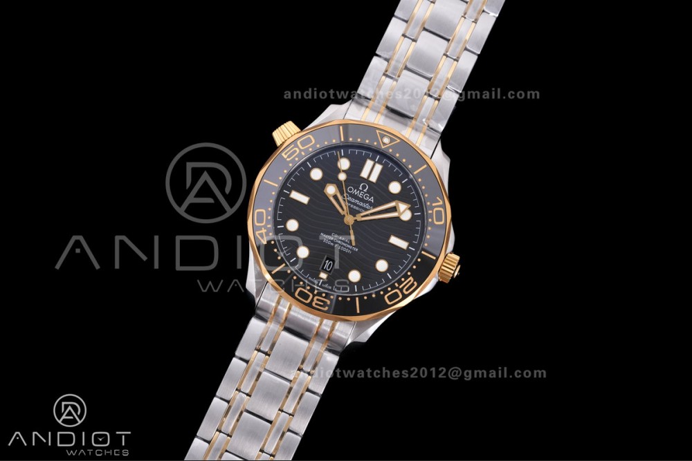 Seamaster Diver 300M SS/YG V4 VSF 1:1 Best Edition YG Bezel Black Dial on SS/YG Super Clone Asian 8800