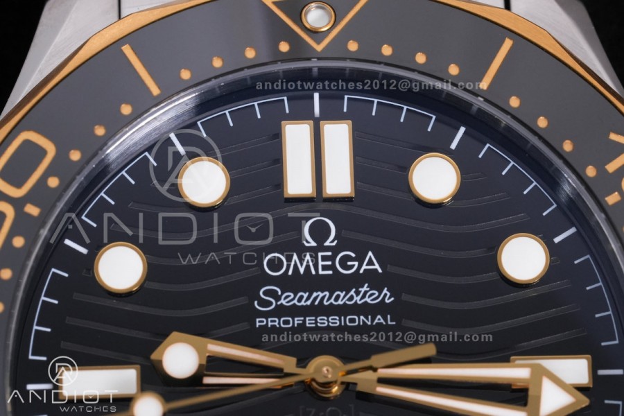 Seamaster Diver 300M SS/YG V4 VSF 1:1 Best Edition YG Bezel Black Dial on SS/YG Super Clone Asian 8800