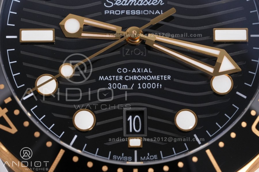 Seamaster Diver 300M SS/YG V4 VSF 1:1 Best Edition YG Bezel Black Dial on SS/YG Super Clone Asian 8800