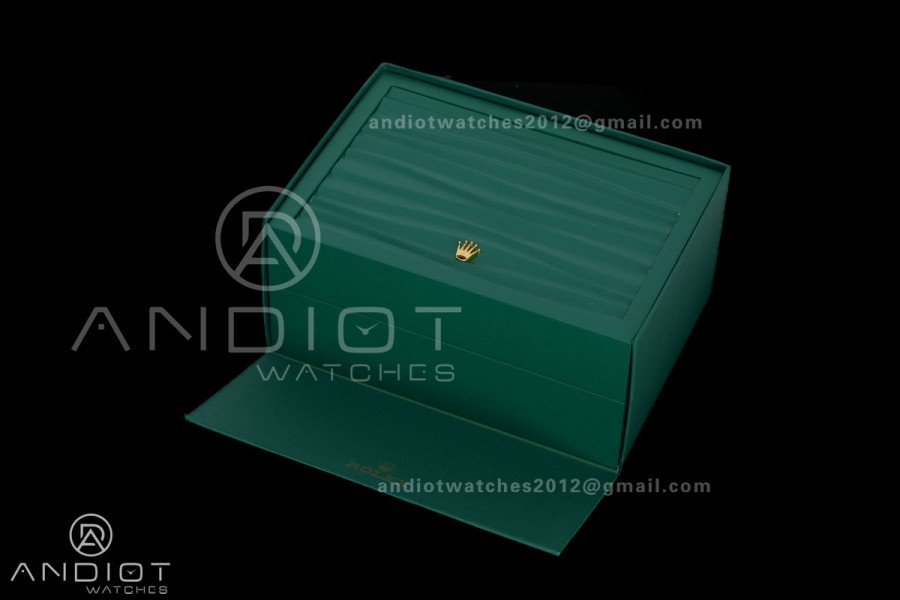 2025 Rolex Full set Box and Matching Papers
