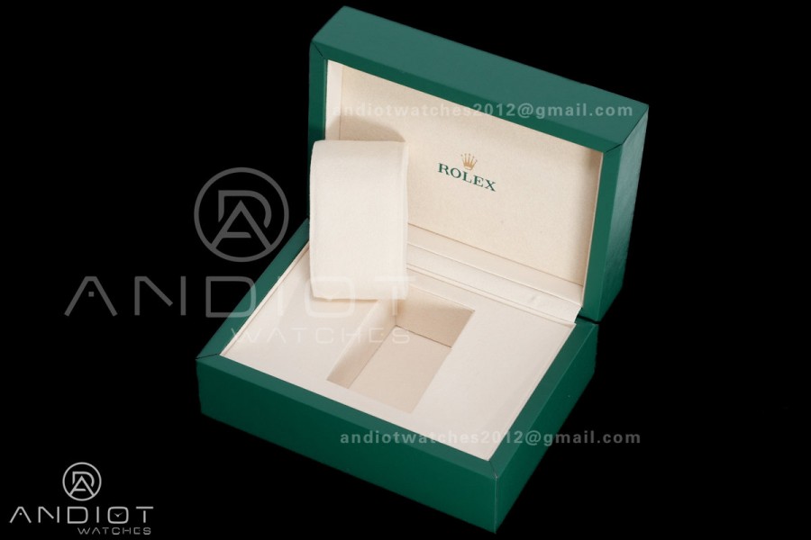 2025 Rolex Full set Box and Matching Papers