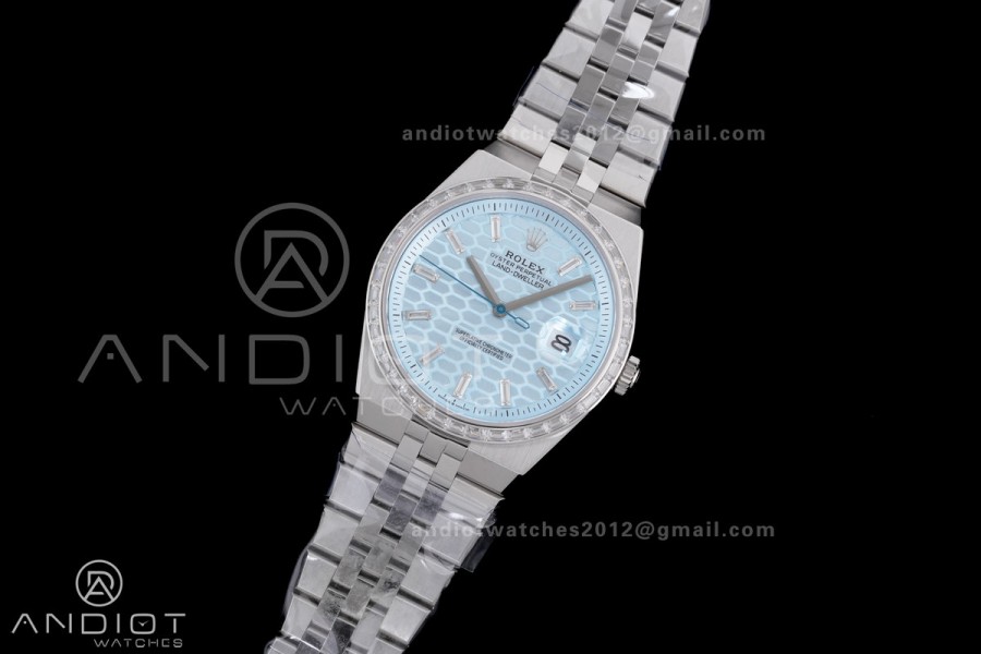 Land Dweller 127336 SS ESF Ice Blue Dial On SS Bracelet A7135