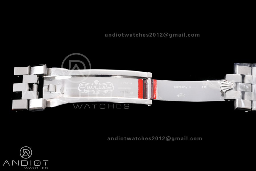 Land Dweller 127336 SS ESF Ice Blue Dial On SS Bracelet A7135