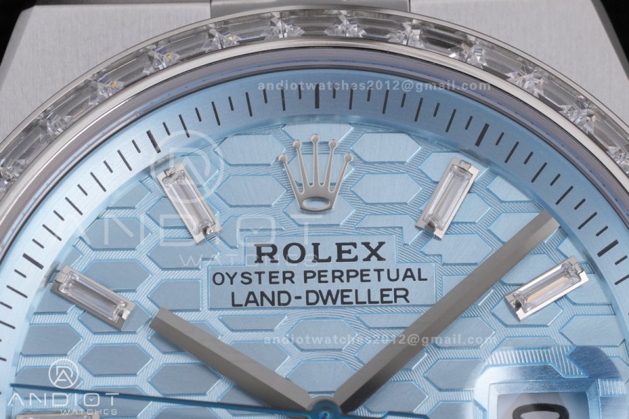 Land Dweller 127336 SS ESF Ice Blue Dial On SS Bracelet A7135