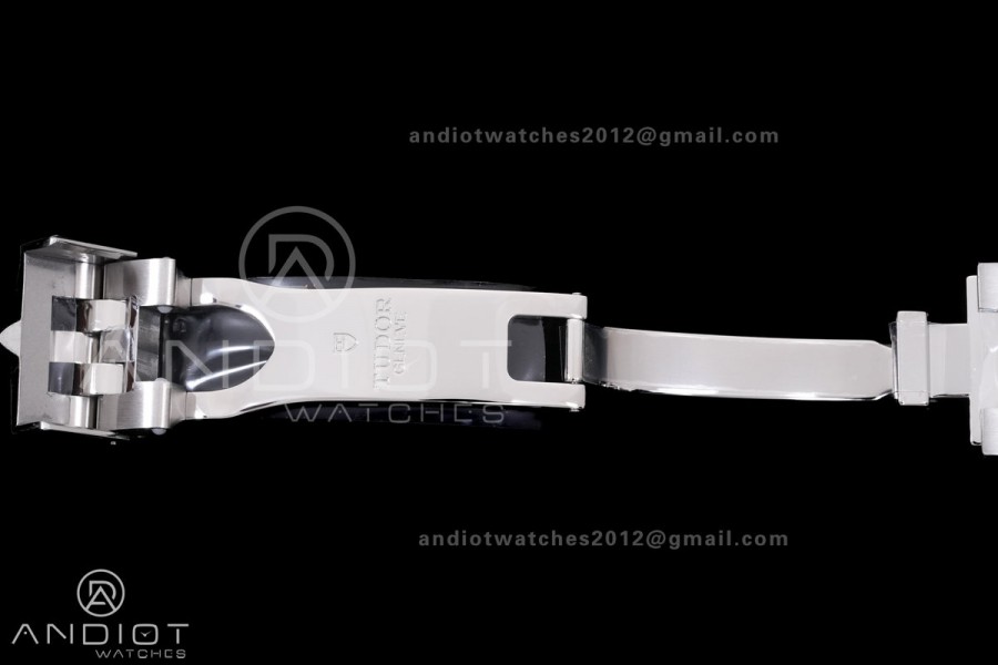 Heritage Black Bay M7941A1A0RU-0003 41mm SS GRF 1:1 Best Edition Black Dial Red Bezel on SS Bracelet A2824