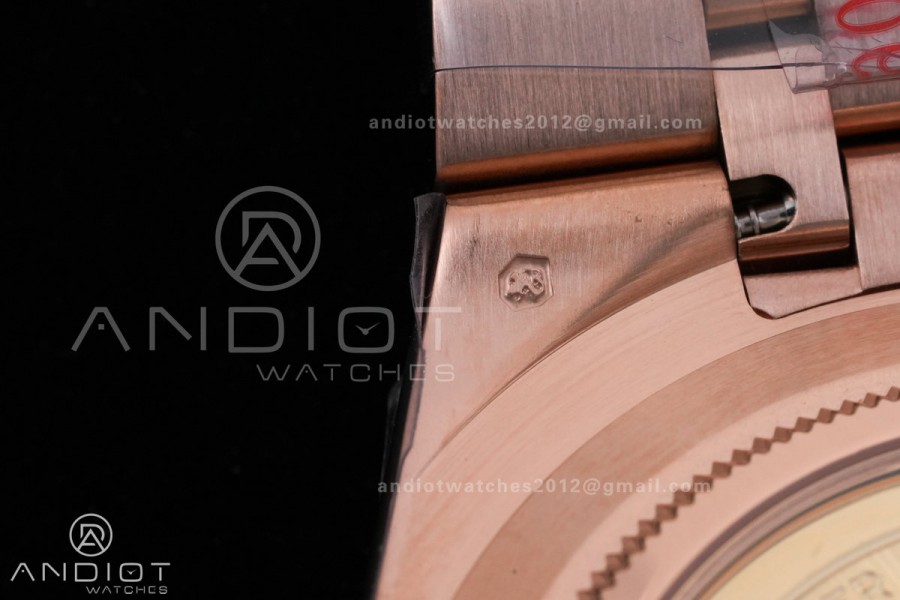 Land Dweller 127385 Diamond Bezel RG ESF White Dial T Diamond Marker On RG Bracelet A7135