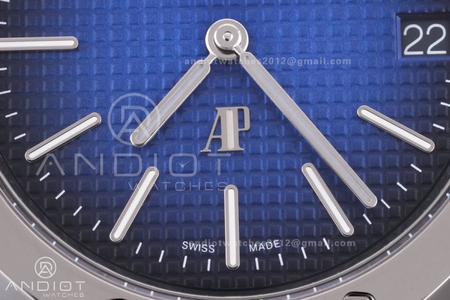 Royal Oak 39mm 15202IP Titanium ZF 1:1 Best Edition Blue Textured Dial on SS Bracelet A2121 V2