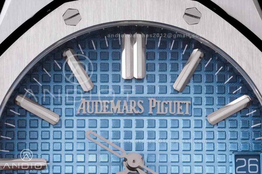 Royal Oak 41mm 15510BC SS ZF 1:1 Best Edition Ice Blue Textured Dial on SS Bracelet SA4302 Super Clone