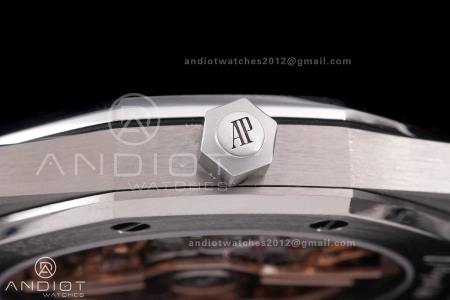 Royal Oak 39mm Titanium 16202XT ZF 1:1 Best Edition Red Dial on Bracelet A7121