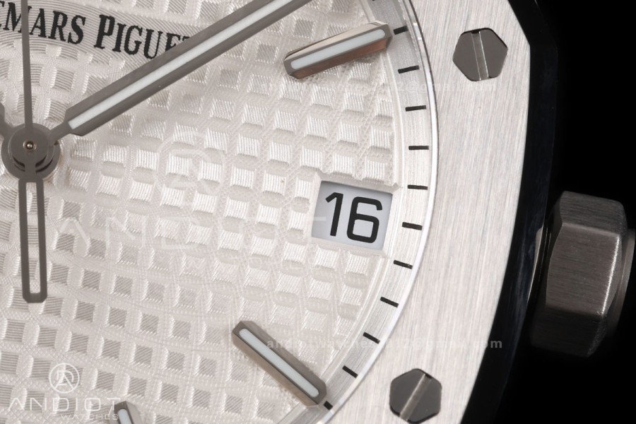 Royal Oak 41mm 15500 SS JF 1:1 Best Edition White Dial on SS Bracelet SA4302 Super Clone