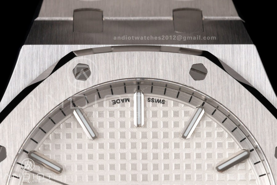 Royal Oak 41mm 15500 SS JF 1:1 Best Edition White Dial on SS Bracelet SA4302 Super Clone