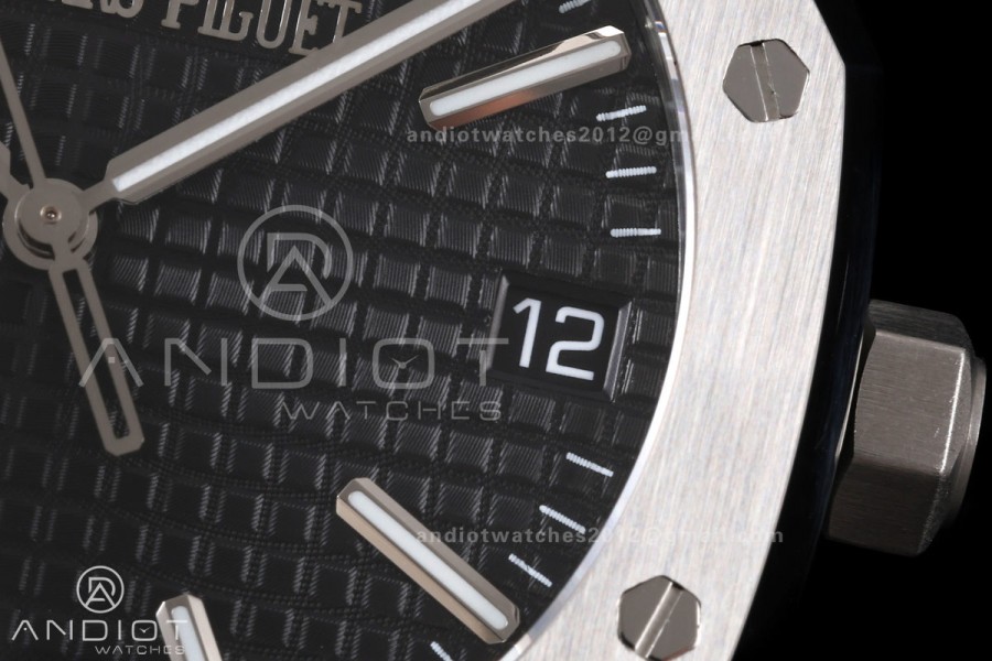 Royal Oak 41mm 15510 SS JF 1:1 Best Edition Black Dial on SS Bracelet SA4302 Super Clone