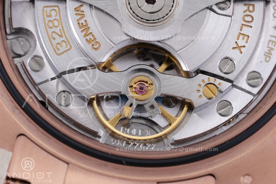 GMT Master II 126715 CHNR Gain Weight  V4 Gold Factory 1:1 Best Edition Black Dial on RG Bracelet VR3285 CHS