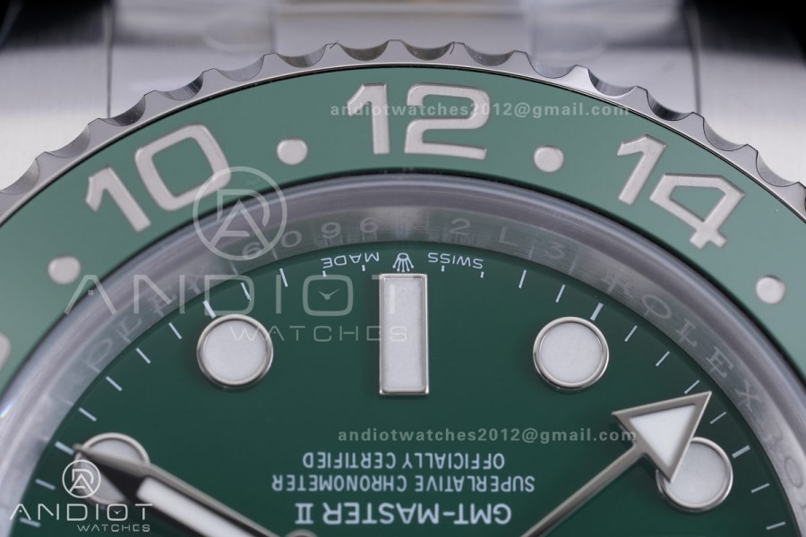 GMT Master II 126729VRNR Gain Weight V4 Gold Factory 1:1 Best Edition Green Dial On Oyster Bracelet SH3285 CHS