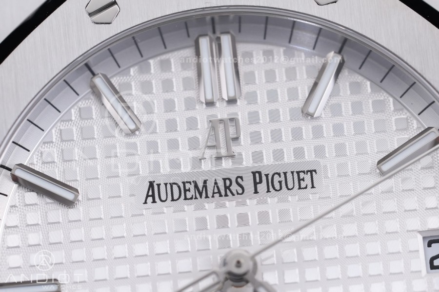 Royal Oak 15500 SS APSF 1:1 Best Edition White Dial on SS Bracelet SA4302 Super Clone V3 (Free Sprung)