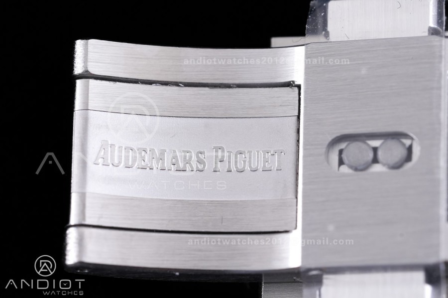Royal Oak Chrono 26240 SS V2 APSF 1:1 Best Edition Silver Dial on SS Bracelet SA4401 Super Clone (Free Sprung)