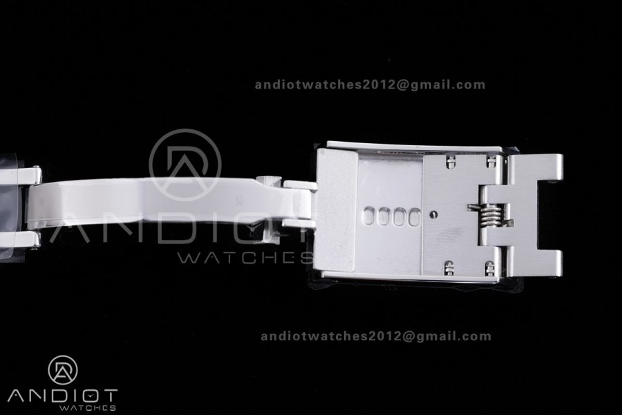 Heritage Black Bay 43mm SS ZF 1:1 Best Edition Silver Dial on SS Bracelet A2824