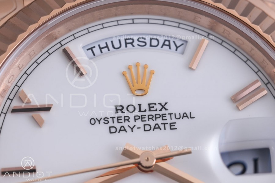 DayDate 40 228235 VSF 1:1 Best Edition White Roman Dial on President Bracelet VS3255