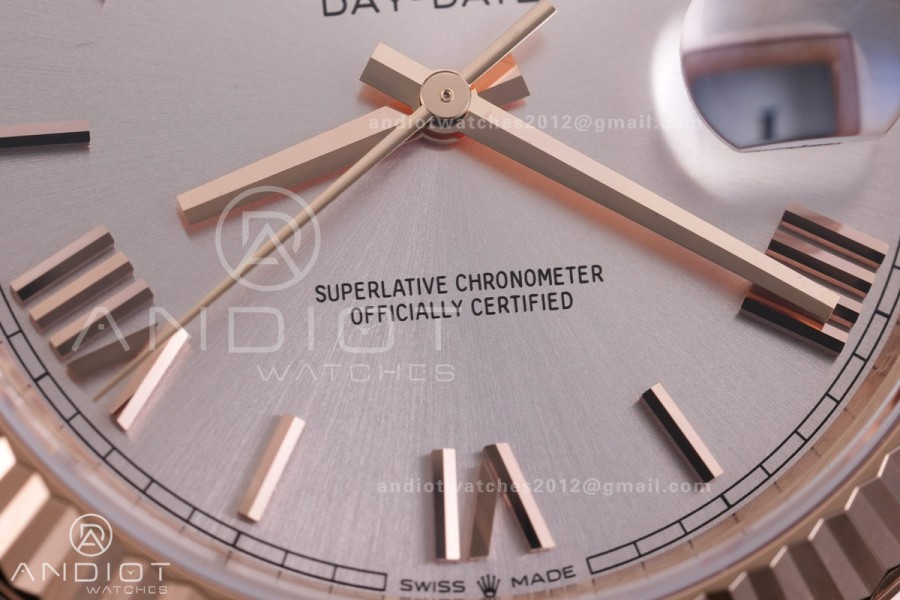 DayDate 40 228235 VSF 1:1 Best Edition RG Roman Dial on President Bracelet VS3255