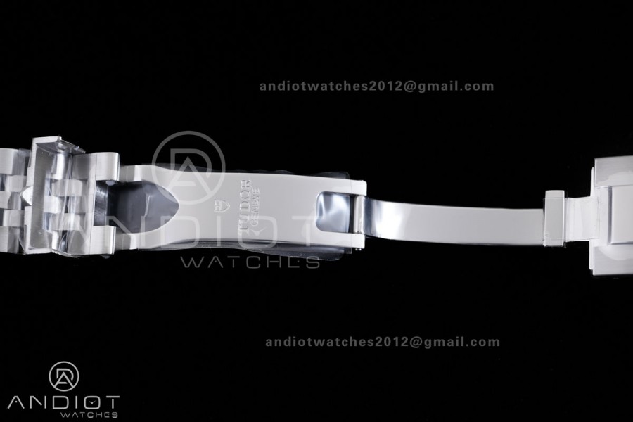 Heritage Black Bay 37mm SS ZF 1:1 Best Edition Tiffany Blue Dial on SS Bracelet A2824