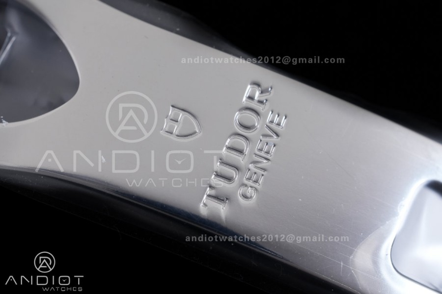 Heritage Black Bay 37mm SS ZF 1:1 Best Edition Tiffany Blue Dial on SS Bracelet A2824