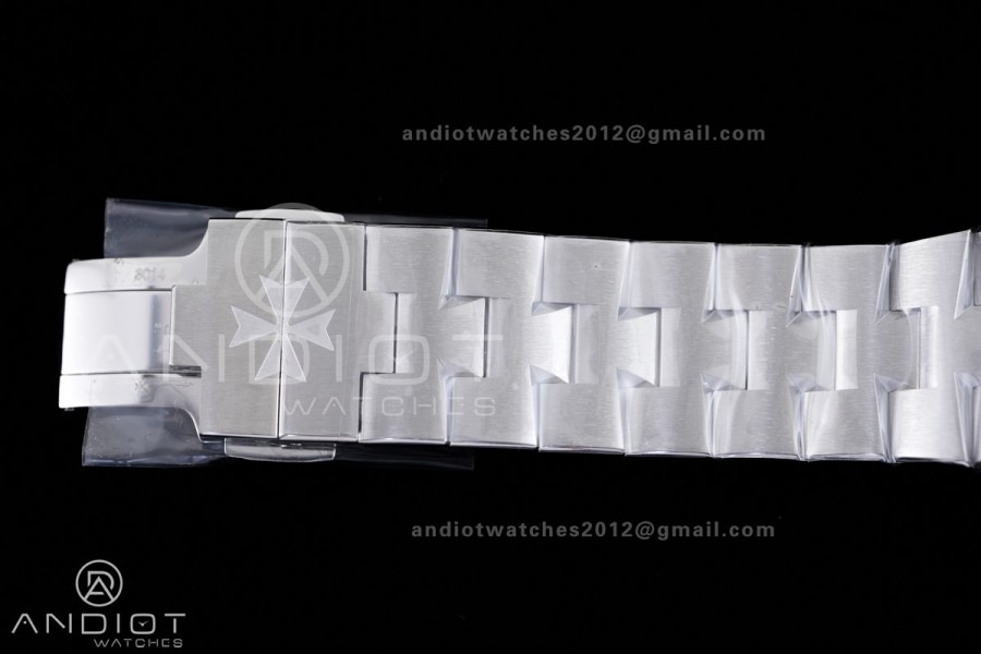 Overseas 4500V SS 8F 1:1 Best Edition Brown Dial on SS Bracelet A5100