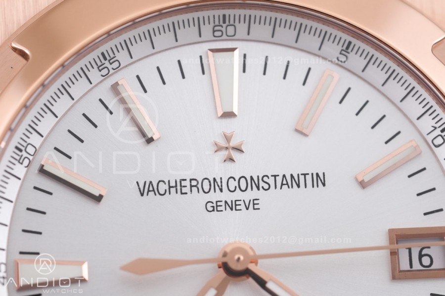 Overseas 4500V RG 8F 1:1 Best Edition Silver Dial on RG Bracelet A5100