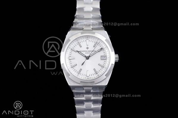 Overseas 4500V SS 8F 1:1 Best Edition Silver Dial on SS Bracelet A5100