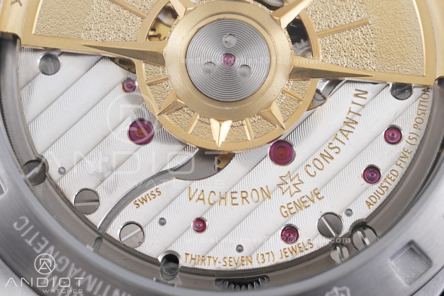 Overseas 4500V SS 8F 1:1 Best Edition Silver Dial on SS Bracelet A5100