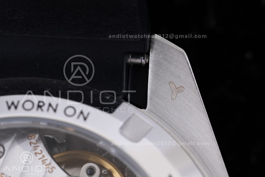 Speedmaster SS/YG N1F Best Edition Silver/YG Dial on Black Rubber Strap A3861