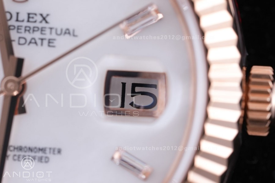 DayDate 40 RG 1:1 Best Edition White MOP Crystal Dial on President Bracelet VR3255 V8 (Gain Weight)