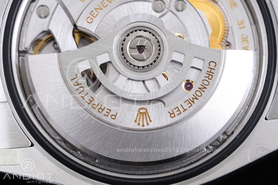 Oyster Perpetual 126000 36mm VF 1:1 Best Edition 904L Steel Red Dial DD3230