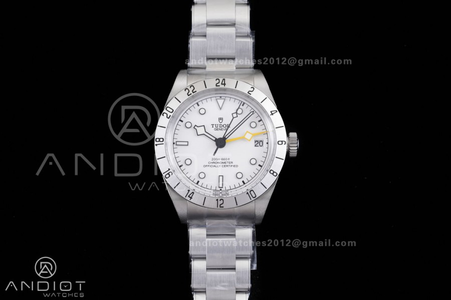Black Bay M79470 GMT SS ZF 1:1 Best Edition White Dial On SS Bracelet Super Clone 3186