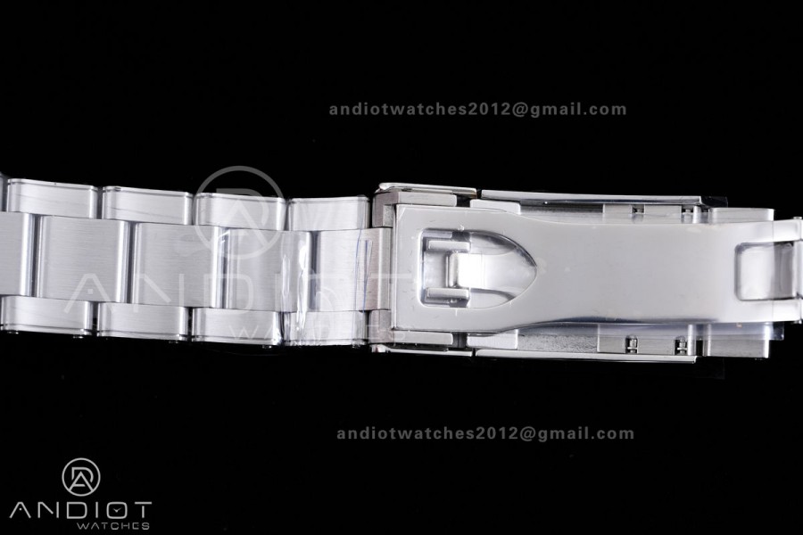 Black Bay M79470 GMT SS ZF 1:1 Best Edition White Dial On SS Bracelet Super Clone 3186