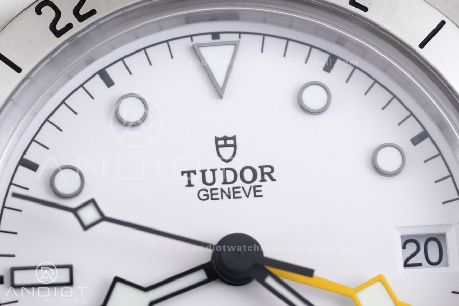 Black Bay M79470 GMT SS ZF 1:1 Best Edition White Dial On SS Bracelet Super Clone 3186