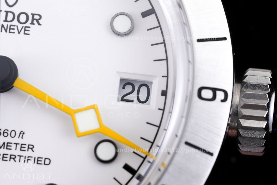 Black Bay M79470 GMT SS ZF 1:1 Best Edition White Dial On SS Bracelet Super Clone 3186