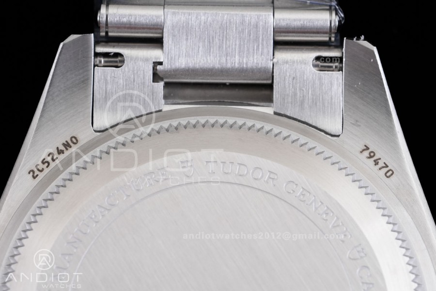 Black Bay M79470 GMT SS ZF 1:1 Best Edition White Dial On SS Bracelet Super Clone 3186