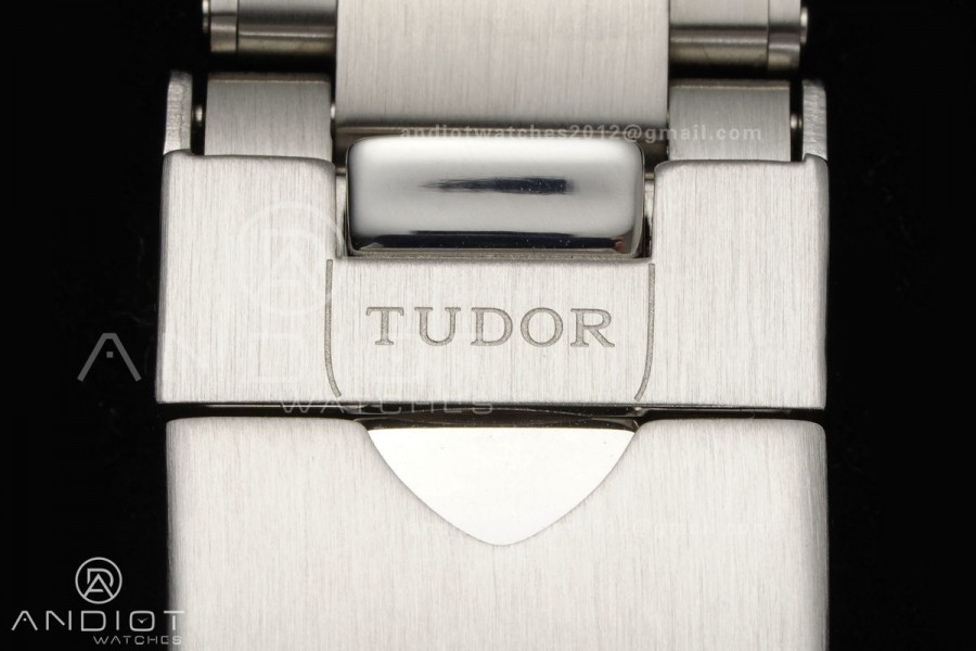 Black bay 41 BLF 1:1 Best Edition Green Bezel Black Dial on Rivet Strap A2824