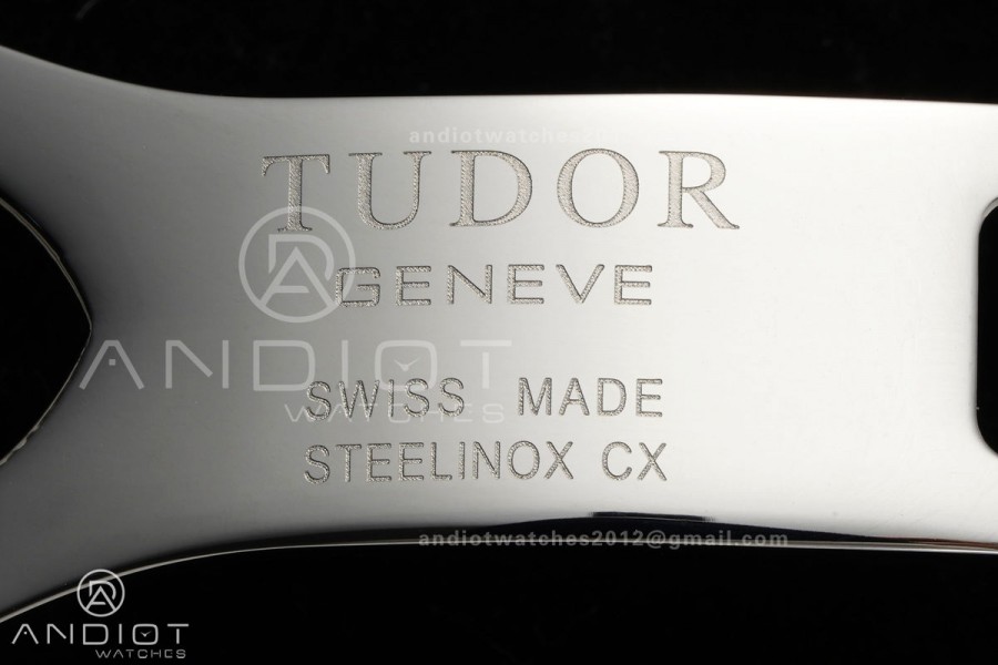 Black bay 41 SS/YG BLF 1:1 Best Edition Black Bezel Black Dial on Rivet Strap A2824