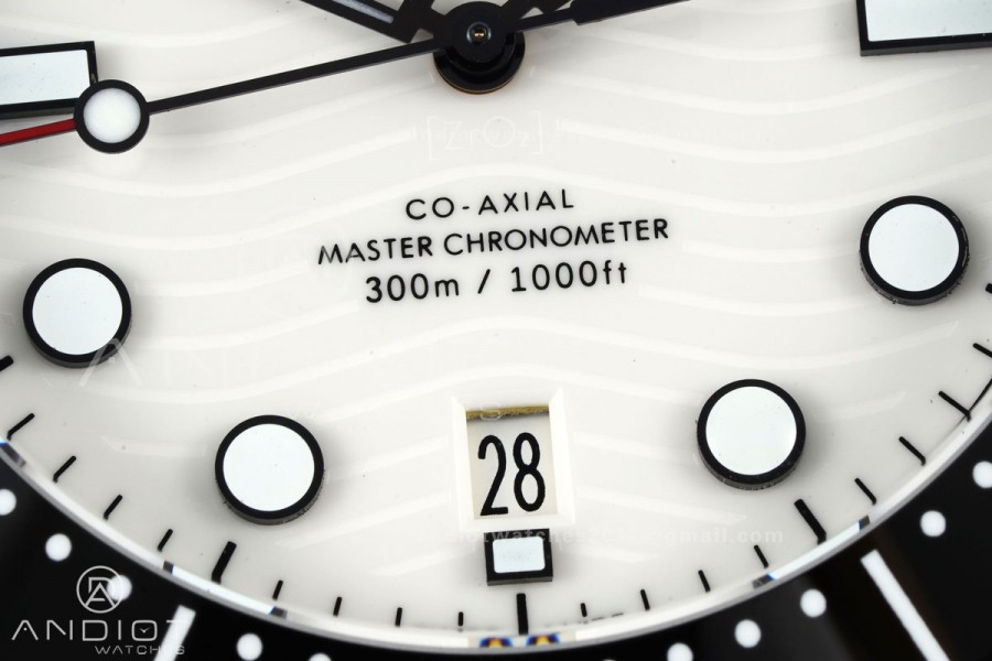 Seamaster Diver 300M SS ORF 1:1 Best Edition Black Ceramic White Dial on SS Bracelet OR8800 Super Clone