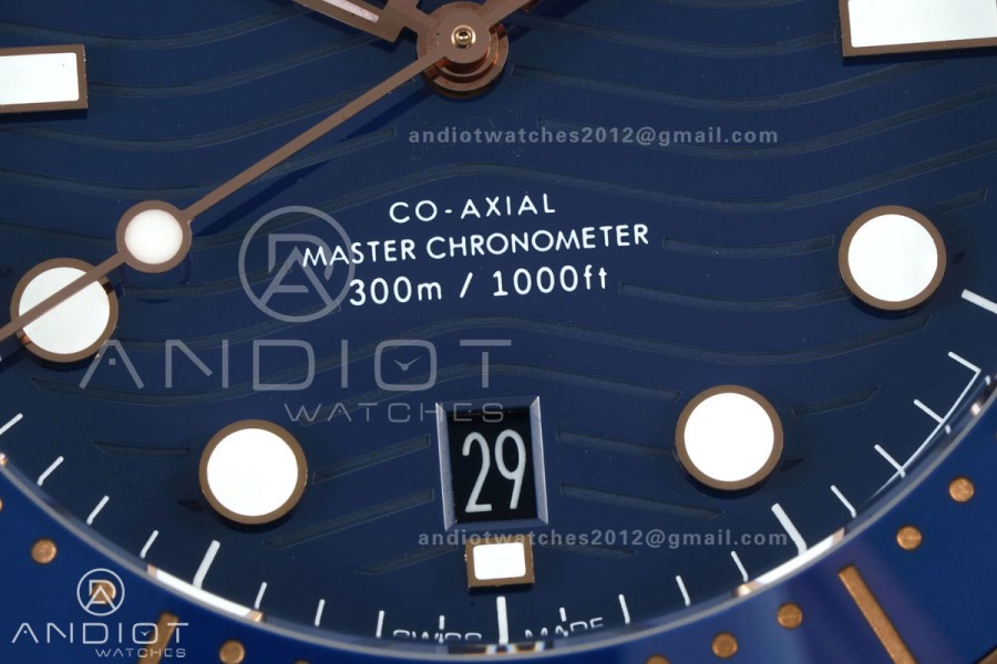 Seamaster Diver 300M SS/RG ORF 1:1 Best Edition Blue Ceramic Blue Dial on SS/RG Bracelet OR8800 Super Clone