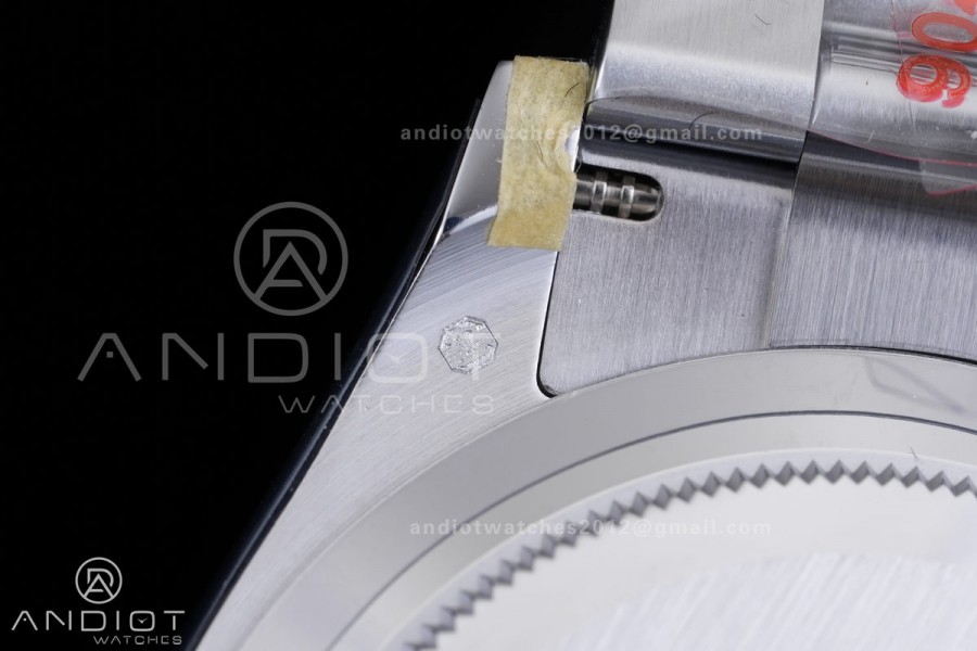 Daytona 116576TBR 3CF 1:1 Best Edition Ice Blue Dial on SS Bracelet DD4130 V2 (Mod Version)