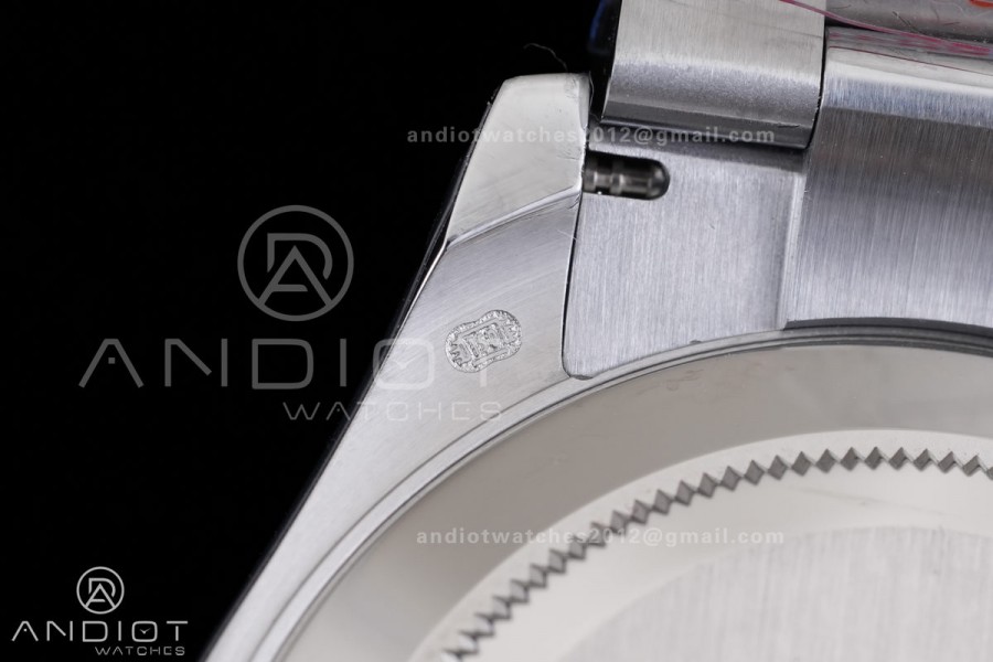 Daytona 116506 3CF 1:1 Best Edition Ice Blue Crystal Dial on SS Bracelet DD4130 V2 (Mod Version)