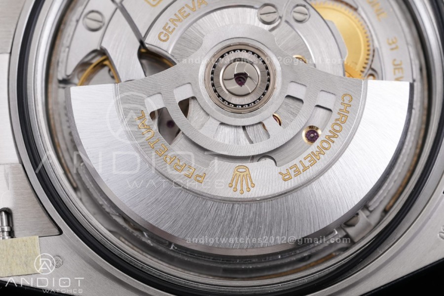 DayDate 40 228239 VSF 1:1 Best Edition Ice Blue Roman Dial on President Bracelet VS3255 V2