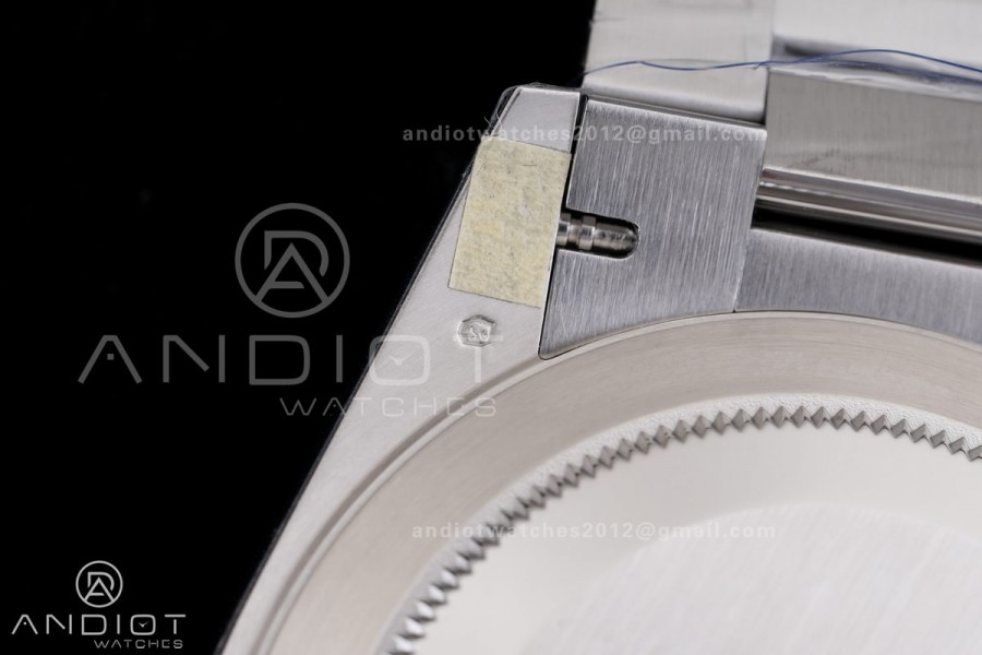 DayDate 40 228239 VSF 1:1 Best Edition Ice Blue Crystal Dial on President Bracelet VS3255 V2