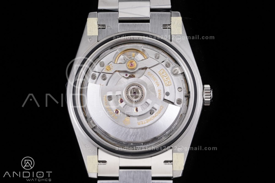 DayDate 40 228239 VSF 1:1 Best Edition Ice Blue Crystal Dial on President Bracelet VS3255 V2