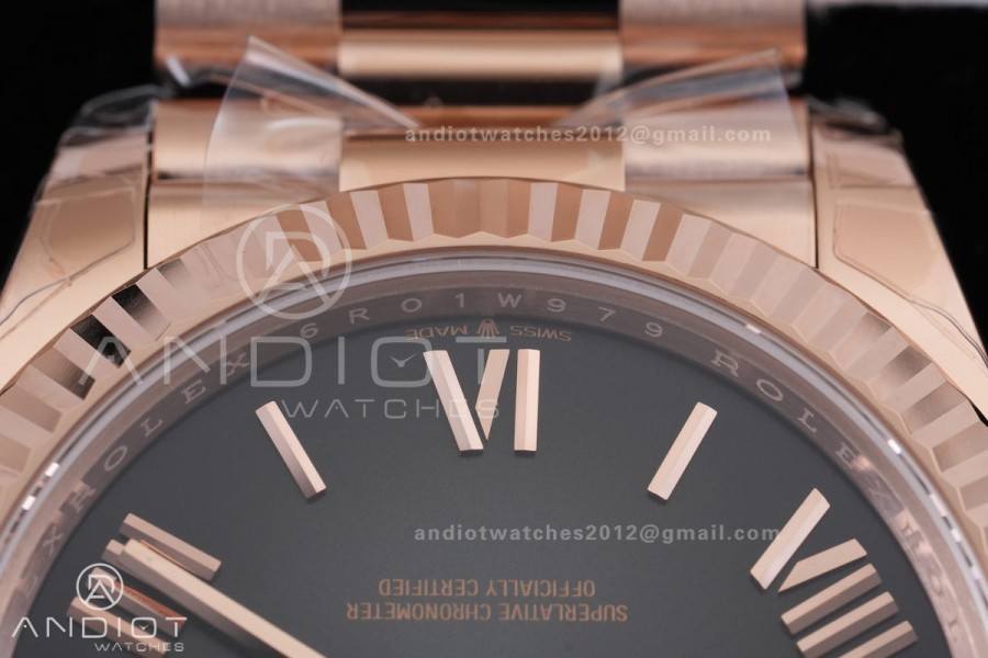DayDate 40 228235 VSF 1:1 Best Edition Gray Ombre Roman Dial on President Bracelet VS3255 V2